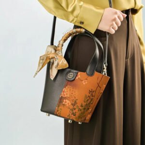 model-wearing-plum-blossom-handbag-shoulder